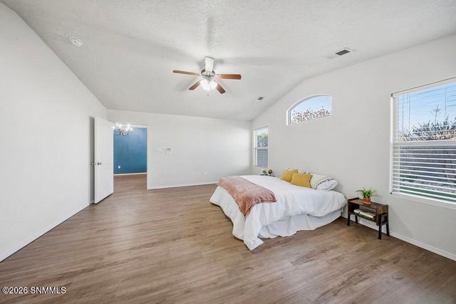 2502 Candlewood Circle, Las Cruces, NM 88011