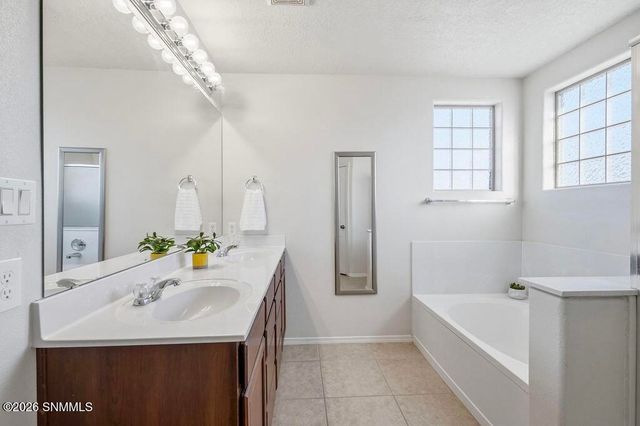 2502 Candlewood Circle, Las Cruces, NM 88011