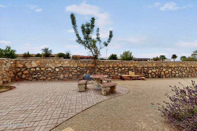 2502 Candlewood Circle, Las Cruces, NM 88011