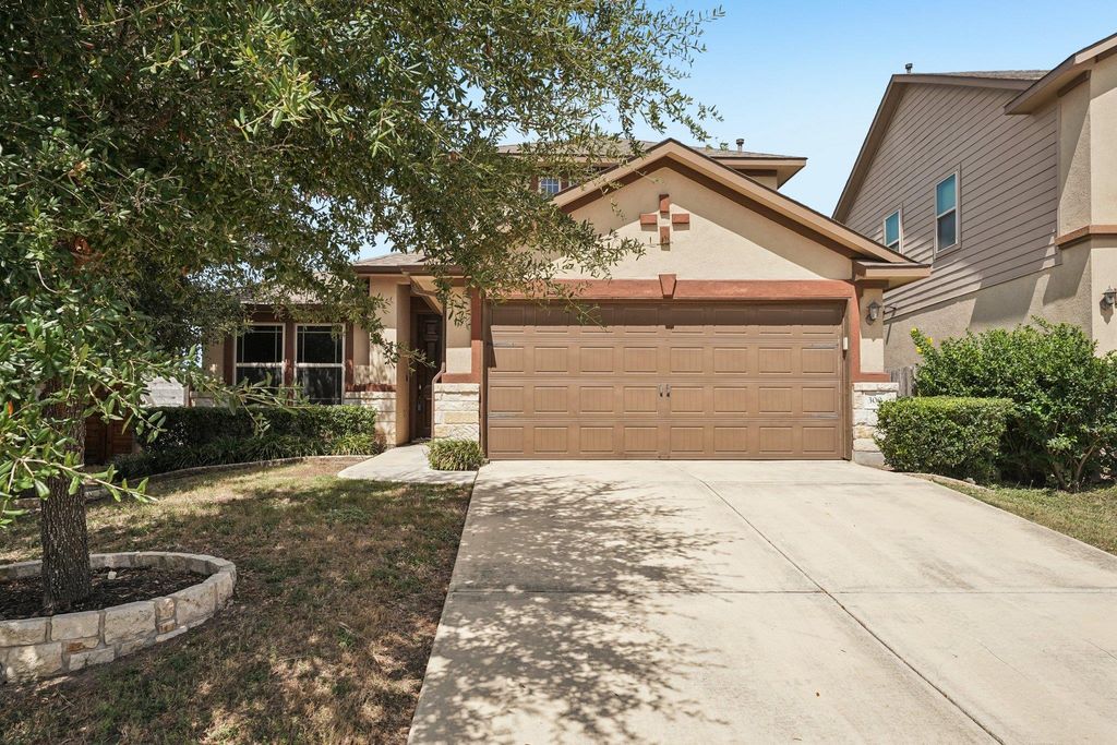 300 Wincliff DR, Buda, TX 78610