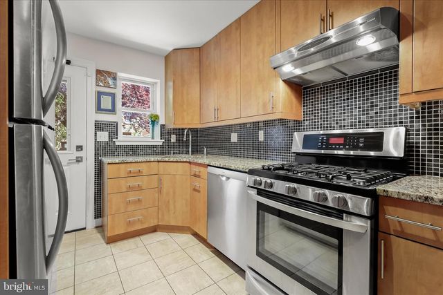 112 W LEE ST, Baltimore, MD 21201