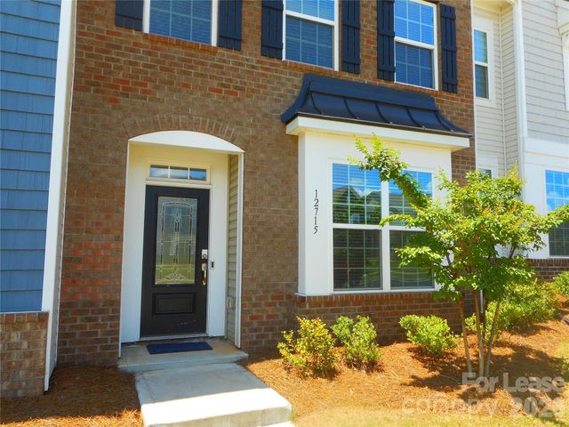 12715 Wandering Brook Drive, Charlotte, NC 28273
