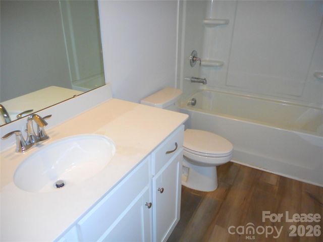 12715 Wandering Brook Drive, Charlotte, NC 28273