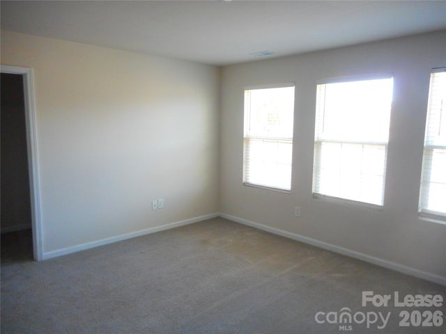 12715 Wandering Brook Drive, Charlotte, NC 28273