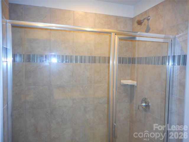 12715 Wandering Brook Drive, Charlotte, NC 28273