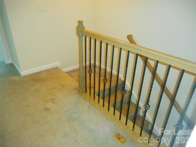 12715 Wandering Brook Drive, Charlotte, NC 28273