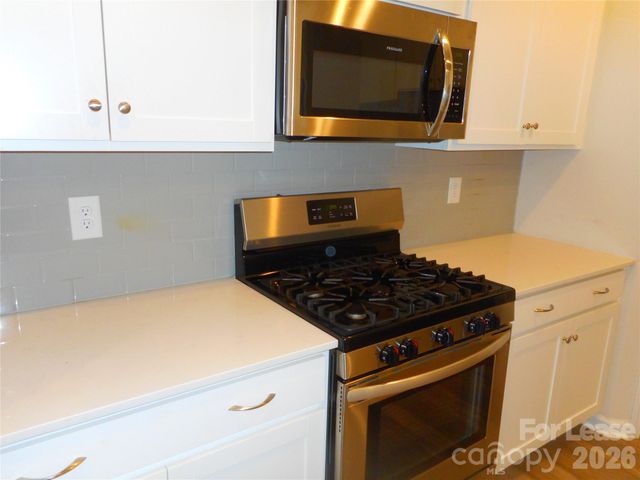 12715 Wandering Brook Drive, Charlotte, NC 28273