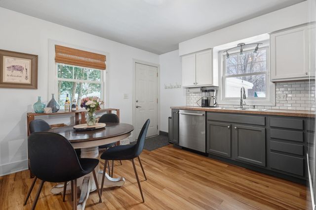 82 James Street NE, Rockford, MI 49341