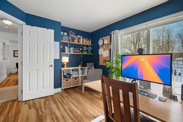 82 James Street NE, Rockford, MI 49341