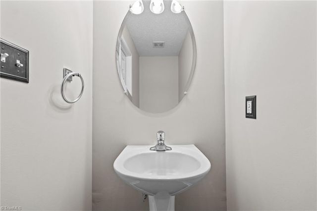 150 Tannenbaum Circle, Greensboro, NC 27410