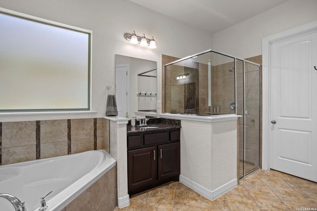 522 Carriage House, Spring Branch, TX 78070