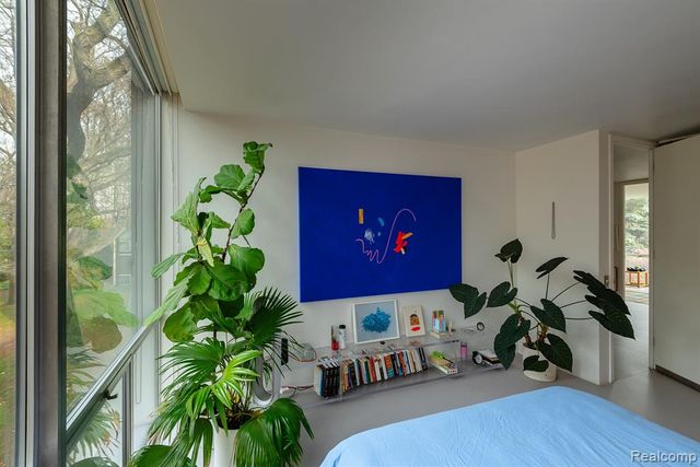 1345 Joliet Place, Detroit, MI 48207