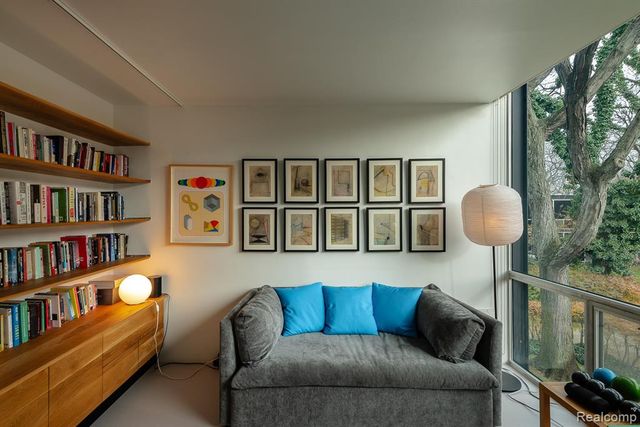 1345 Joliet Place, Detroit, MI 48207