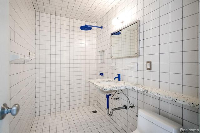 1345 Joliet Place, Detroit, MI 48207