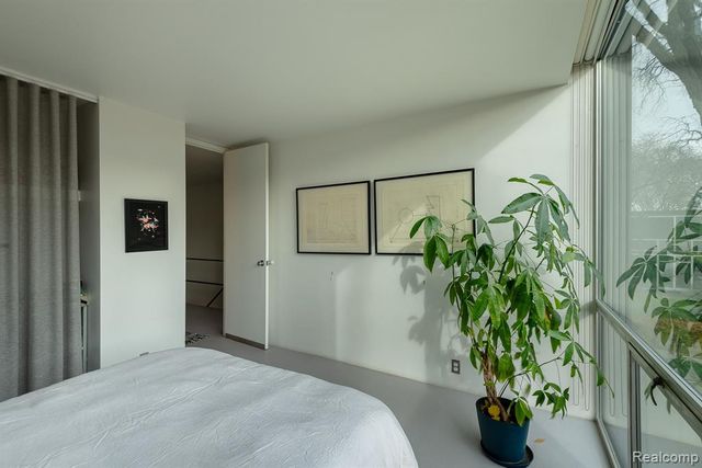 1345 Joliet Place, Detroit, MI 48207