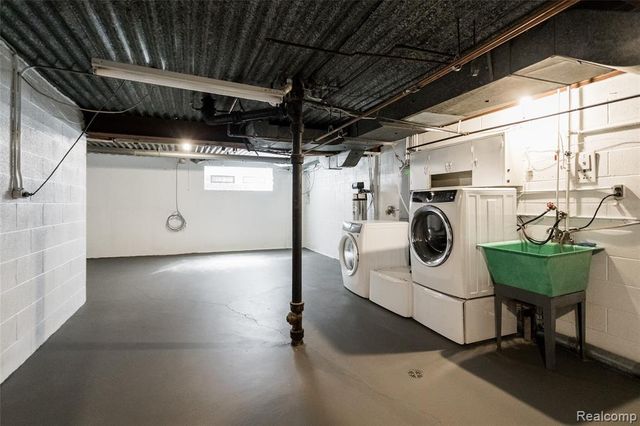 1345 Joliet Place, Detroit, MI 48207