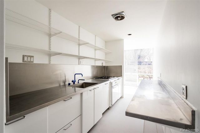 1345 Joliet Place, Detroit, MI 48207