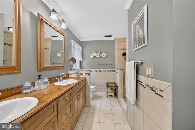 33 BOGEY LN, Bumpass, VA 23024