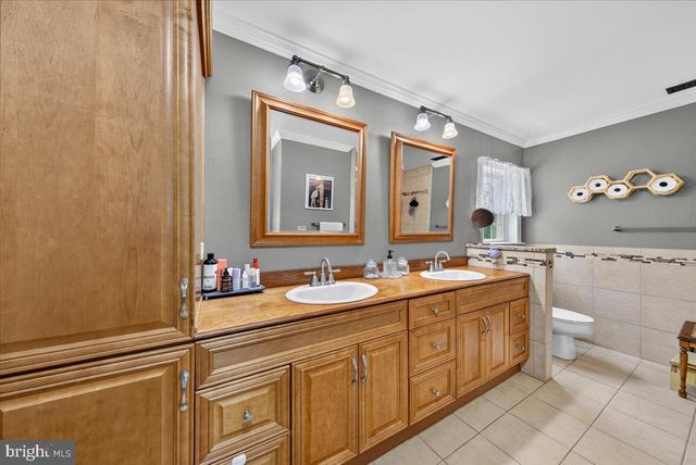 33 BOGEY LN, Bumpass, VA 23024