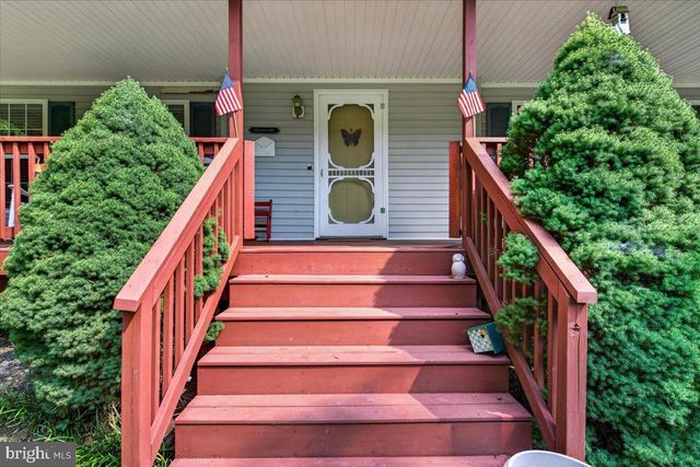 33 BOGEY LN, Bumpass, VA 23024