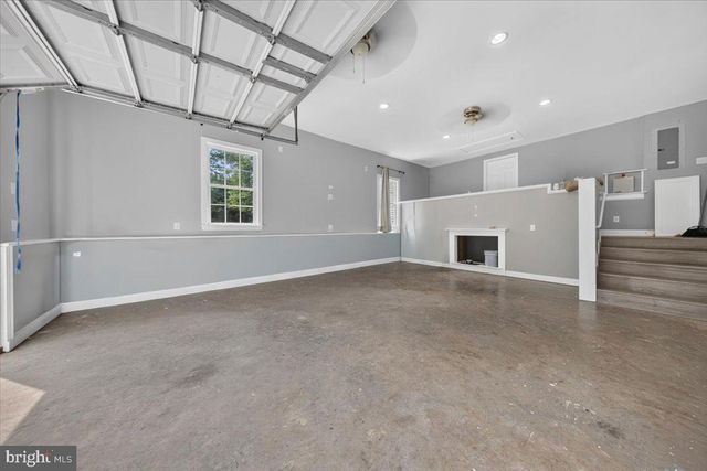 33 BOGEY LN, Bumpass, VA 23024