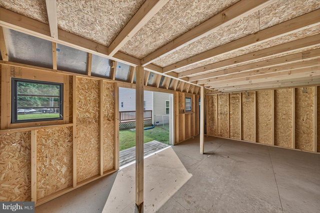 33 BOGEY LN, Bumpass, VA 23024