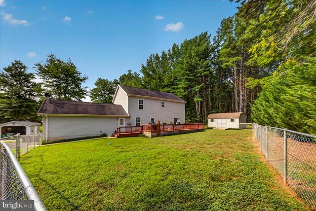 33 BOGEY LN, Bumpass, VA 23024