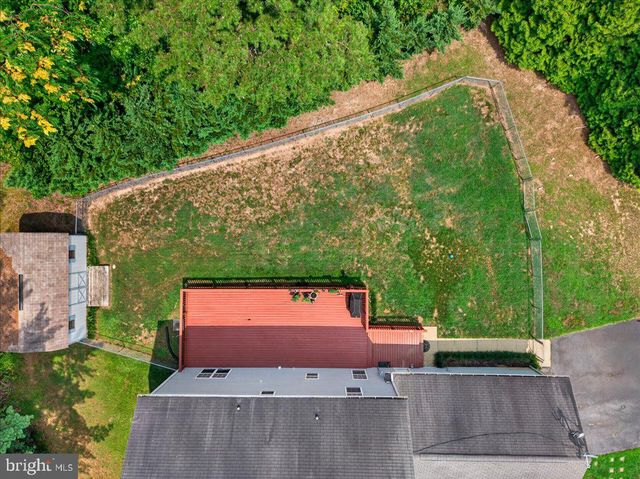33 BOGEY LN, Bumpass, VA 23024