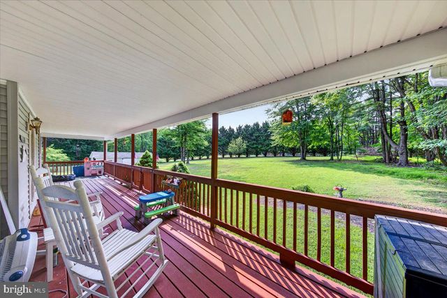 33 BOGEY LN, Bumpass, VA 23024