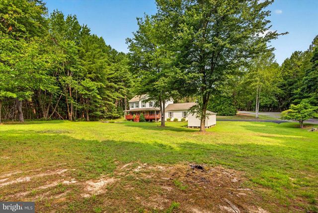 33 BOGEY LN, Bumpass, VA 23024