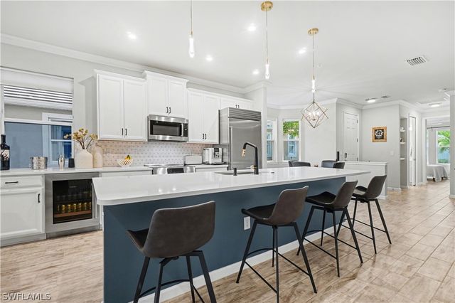 4558 Arboretum CIR 104, Naples, FL 34112