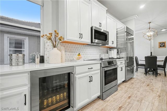 4558 Arboretum CIR 104, Naples, FL 34112