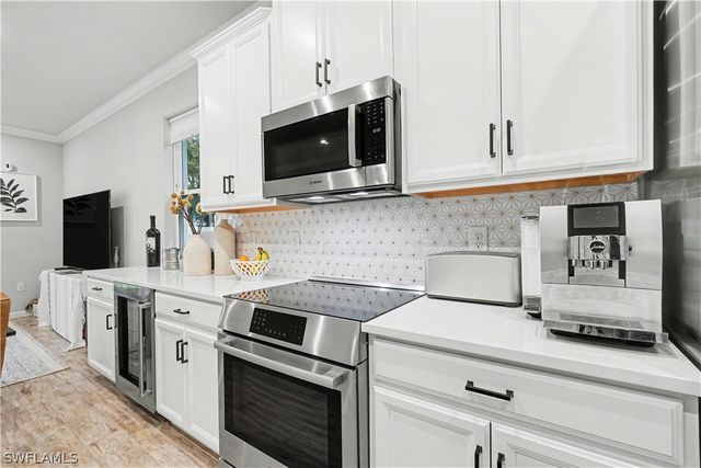 4558 Arboretum CIR 104, Naples, FL 34112