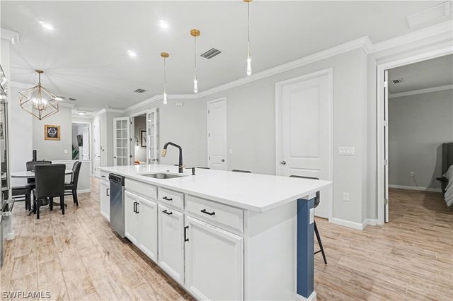 4558 Arboretum CIR 104, Naples, FL 34112