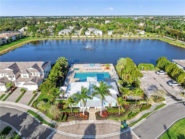 4558 Arboretum CIR 104, Naples, FL 34112