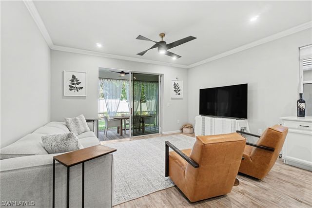 4558 Arboretum CIR 104, Naples, FL 34112