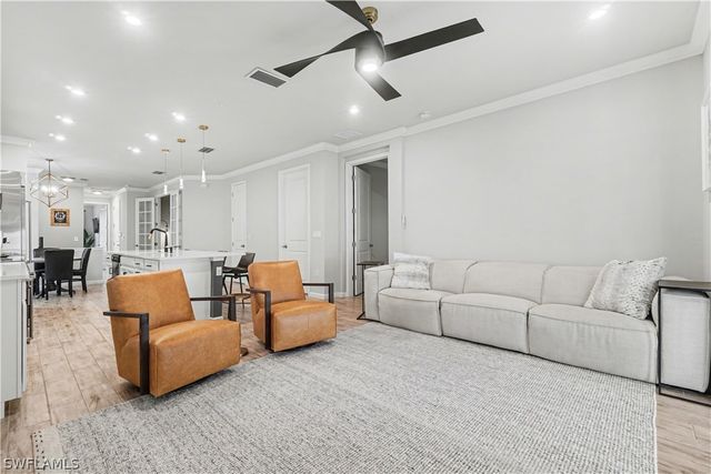 4558 Arboretum CIR 104, Naples, FL 34112