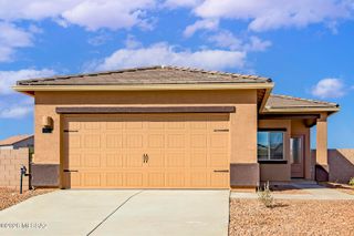 7666 S Wild Prairie Drive, Tucson, AZ 85757