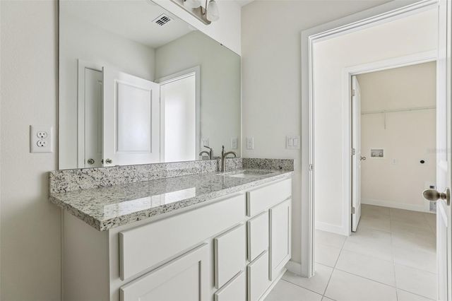 1940 DIAMOND HEAD CIRCLE, Haines City, FL 33844