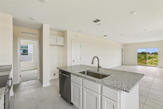 1940 DIAMOND HEAD CIRCLE, Haines City, FL 33844