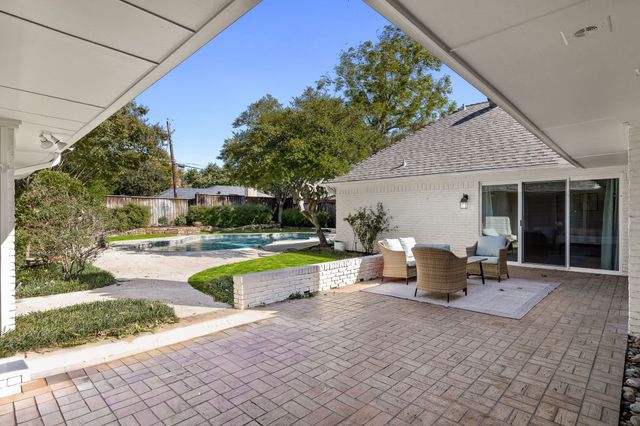 6725 Regalbluff Drive, Dallas, TX 75248