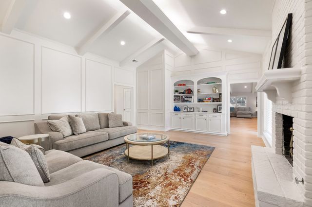 6725 Regalbluff Drive, Dallas, TX 75248