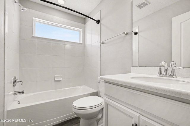 2684 CAROLINE HILLS Drive, Jacksonville, FL 32225