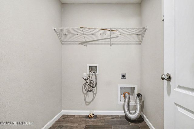 2684 CAROLINE HILLS Drive, Jacksonville, FL 32225