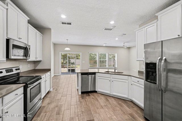 2684 CAROLINE HILLS Drive, Jacksonville, FL 32225