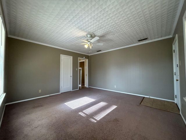 2401 21st Street, Lubbock, TX 79411