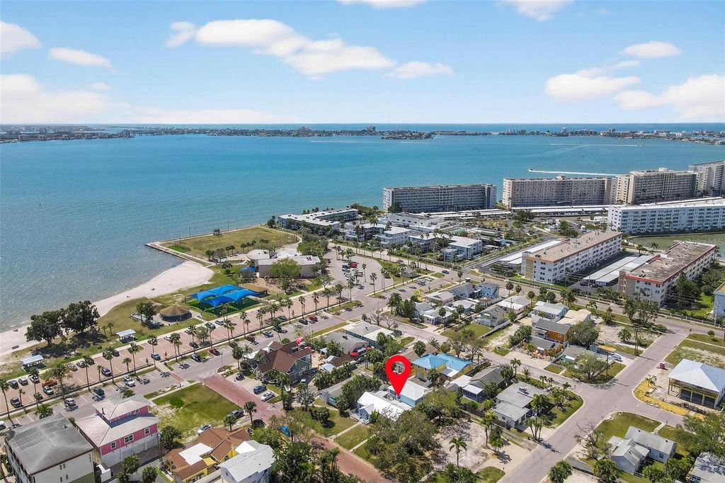 Image 5 of property listing at 3113 57TH STREET S, Gulfport, FL 33707