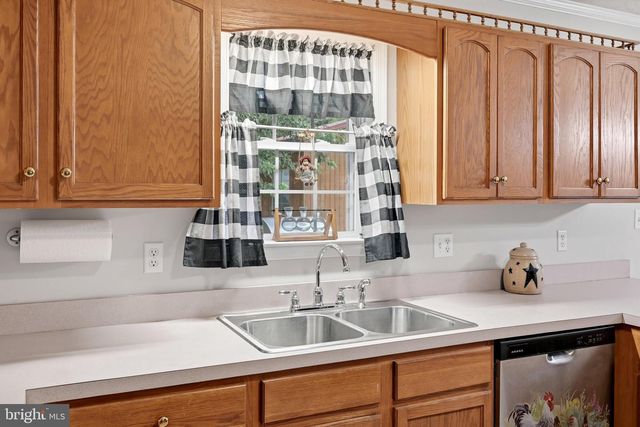 36 ISAAC DR, Bunker Hill, WV 25413