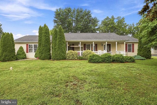 36 ISAAC DR, Bunker Hill, WV 25413