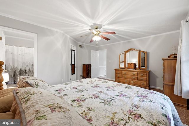 36 ISAAC DR, Bunker Hill, WV 25413